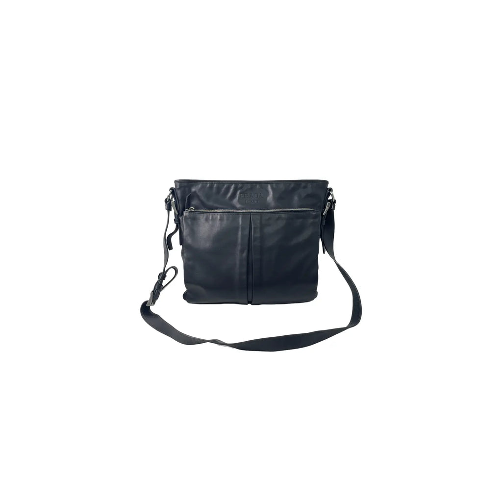 Prada Black Leather Shoulder Bag 35×32cm – 97% New
