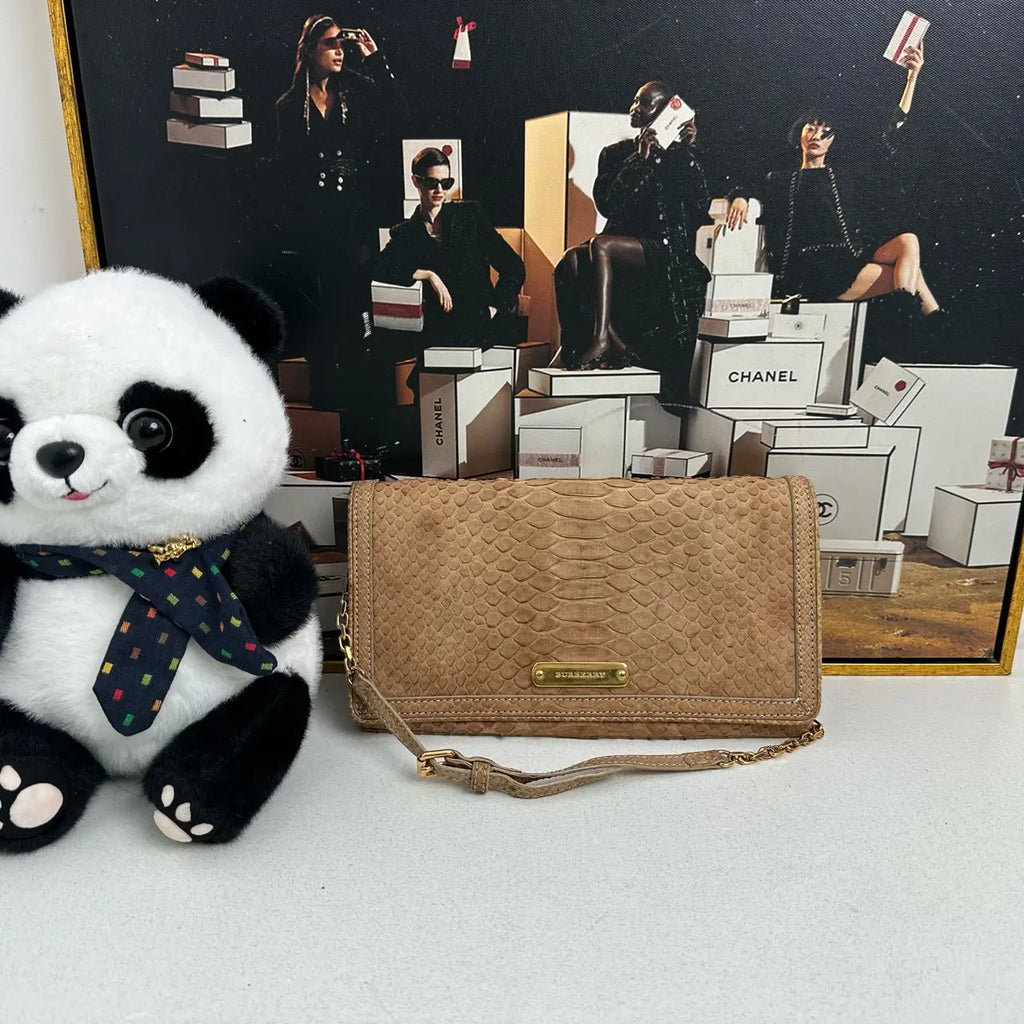 Luckybags Burberry Snakeskin Chain Crossbody Bag – 24×13cm