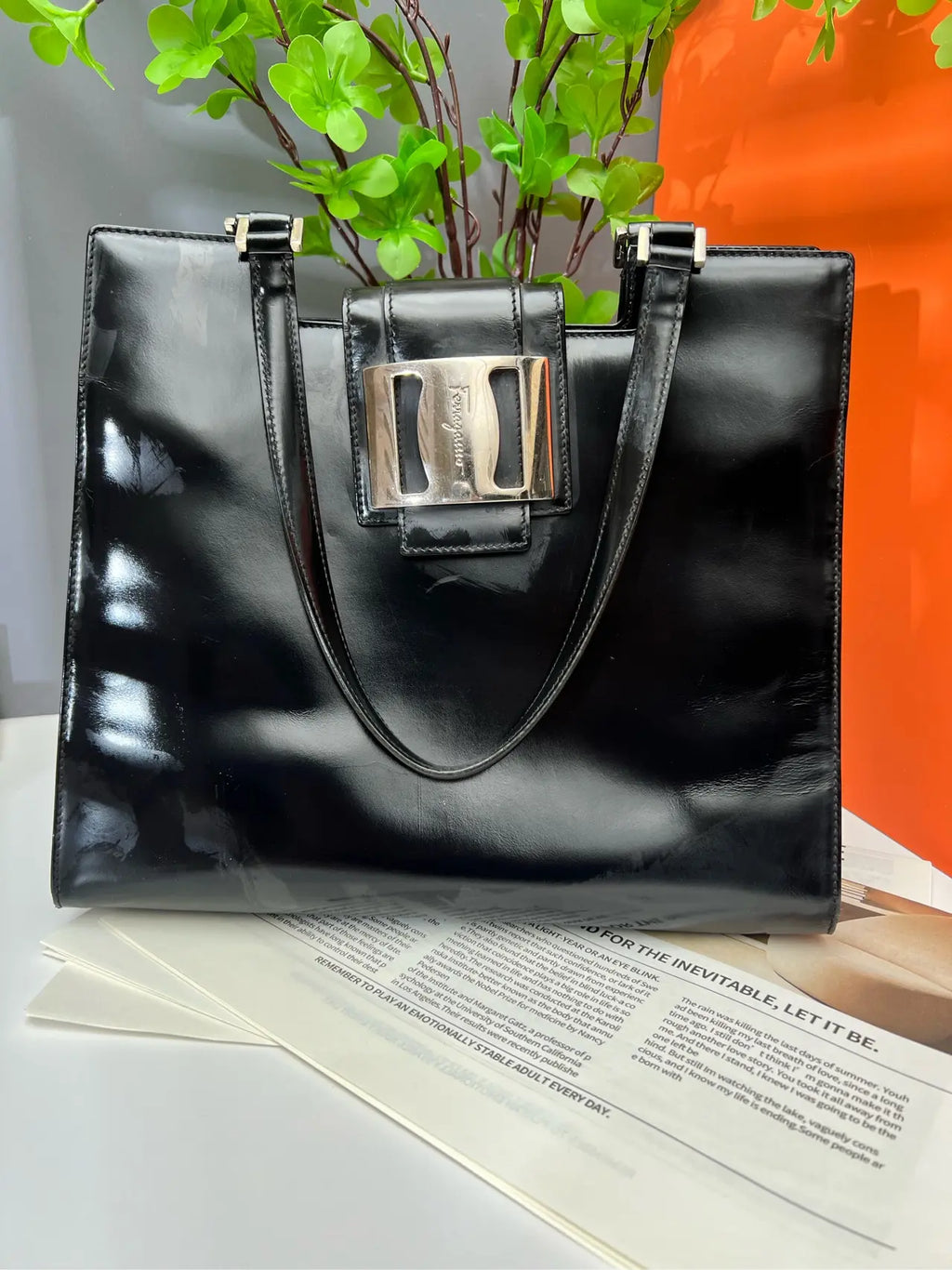 Luckybags Ferragamo Black Handbag – 95% New Vintage, 28×24cm