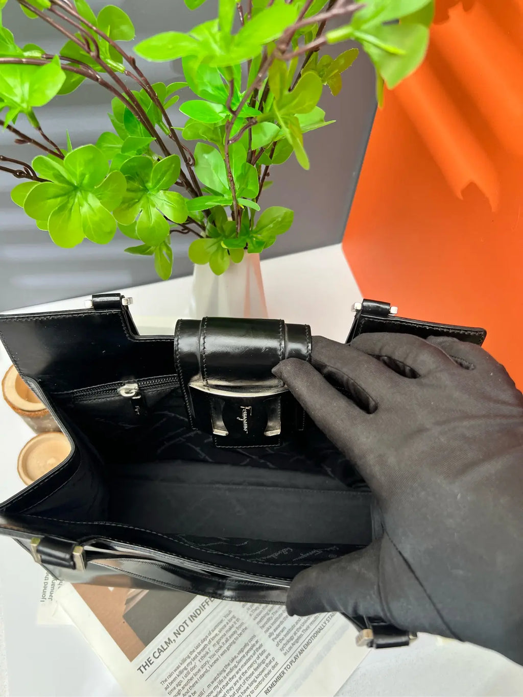 Luckybags Ferragamo Black Handbag – 95% New Vintage, 28×24cm