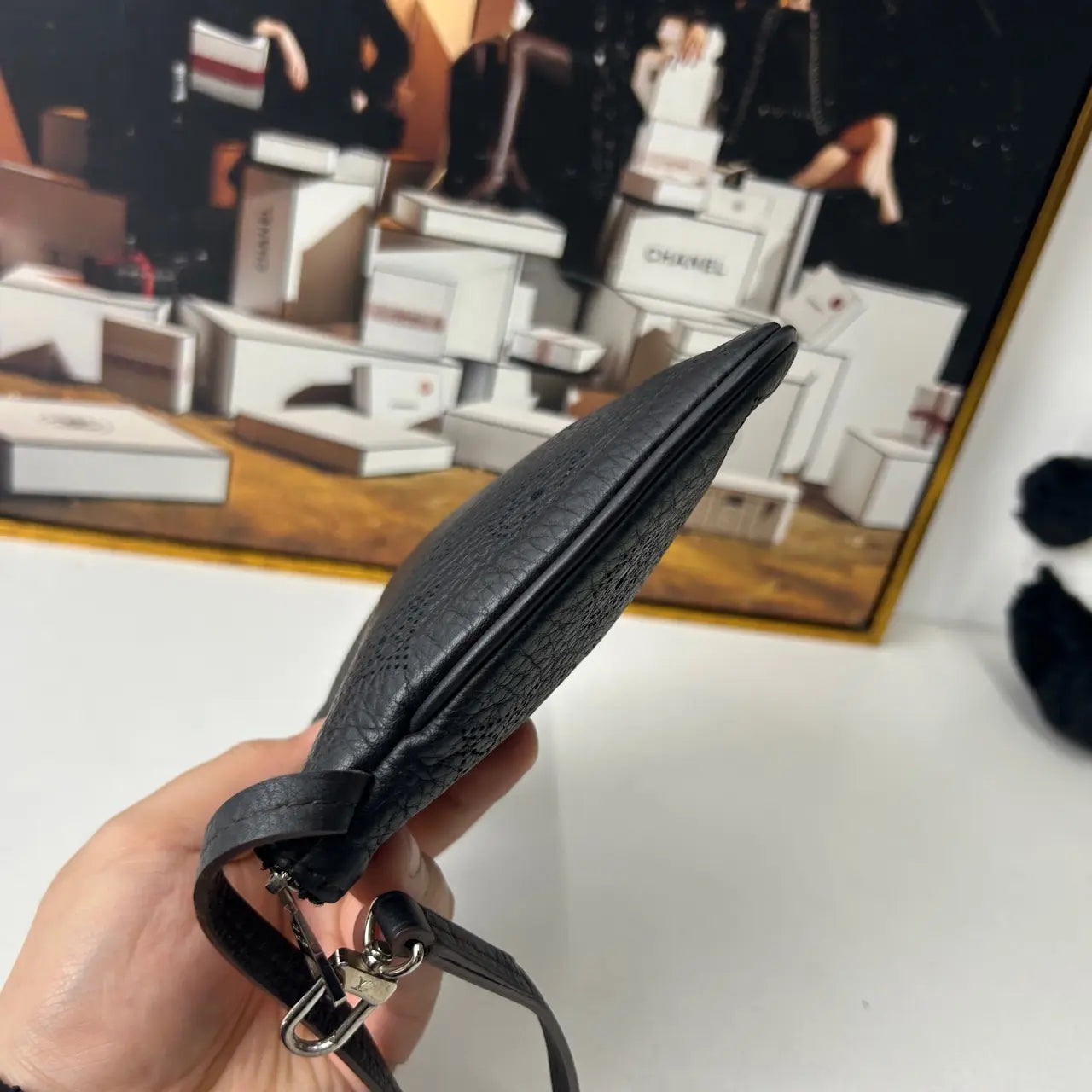 Luckybags Louis Vuitton Pouch – 20×14cm