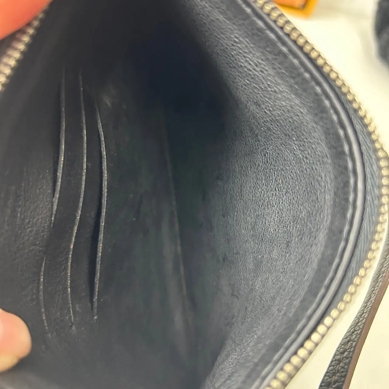 Luckybags Louis Vuitton Pouch – 20×14cm