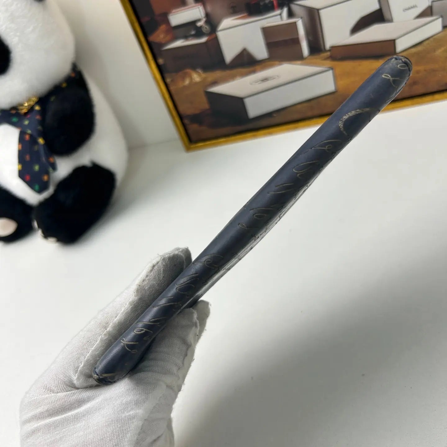 Luckybags Berluti Blue Leather Wallet – 95% New, 18×9cm