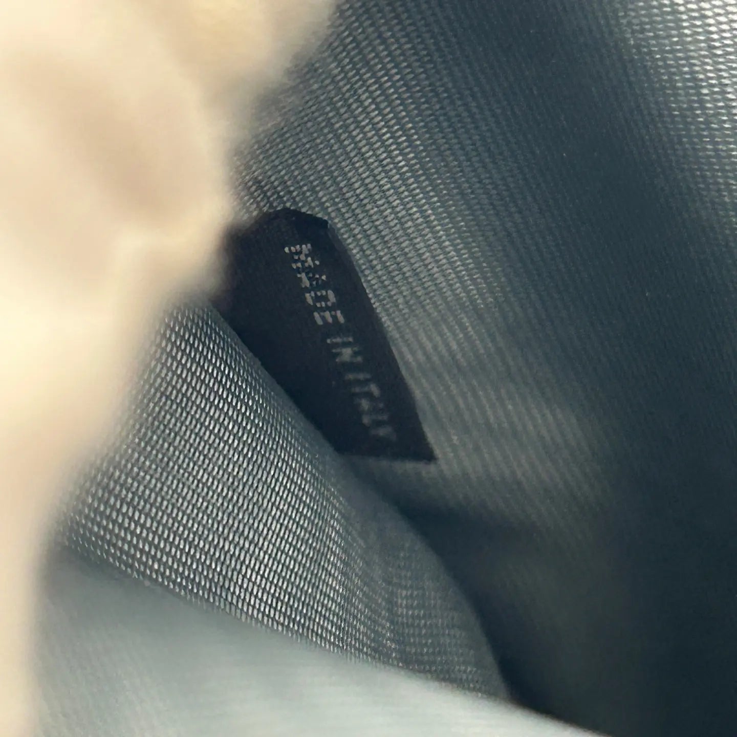 Luckybags Prada Blue Shoulder Bag – 97% New, 20×13cm