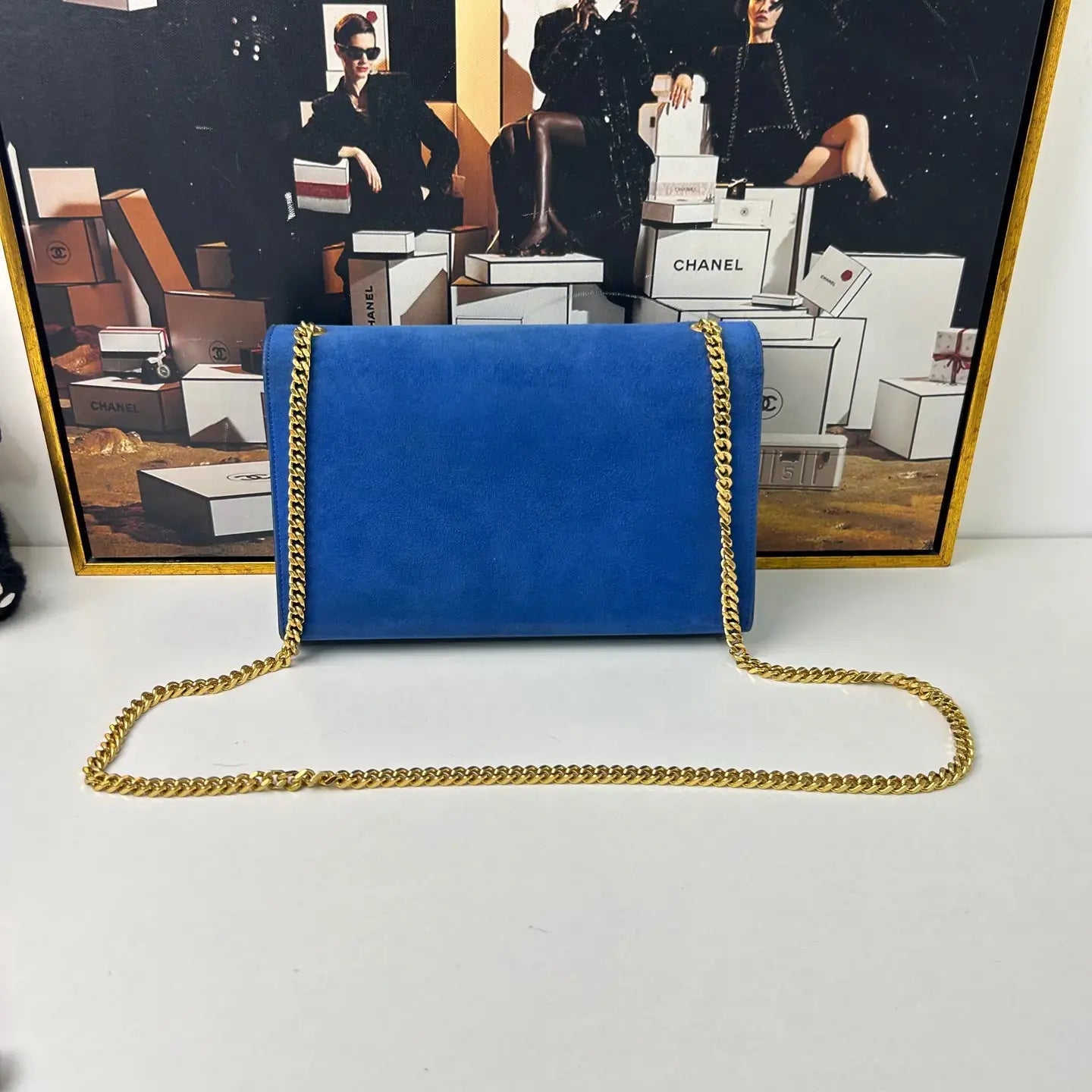 Saint Laurent Tassel Chain Shoulder Bag 23.5×15.5cm – 80% New