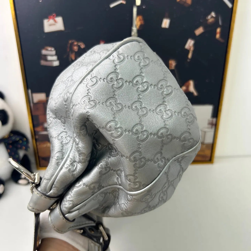 Gucci Blue Crystal Leather Shoulder Bag 33×32cm – 97% New