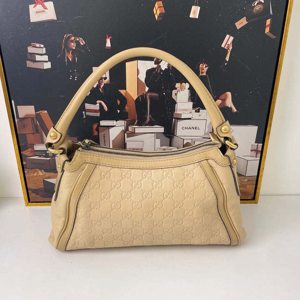 Gucci Leather Shoulder Bag 30×20cm – 95% New