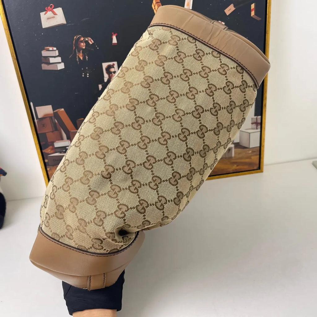 Gucci Tote Bag with Inner Pouch 34×29cm – 85% New