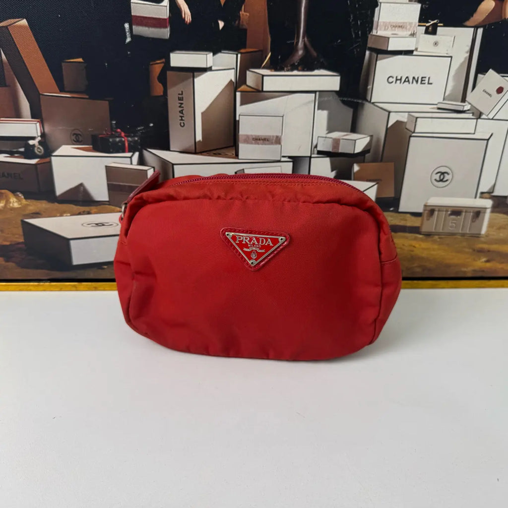 Prada Red Nylon Toiletry Bag 17×10cm – 93% New