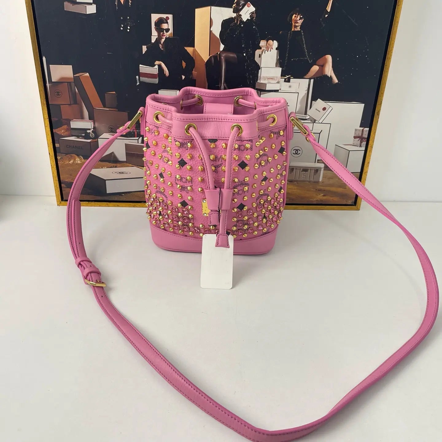 MCM Studded Bucket Bag 17×11cm