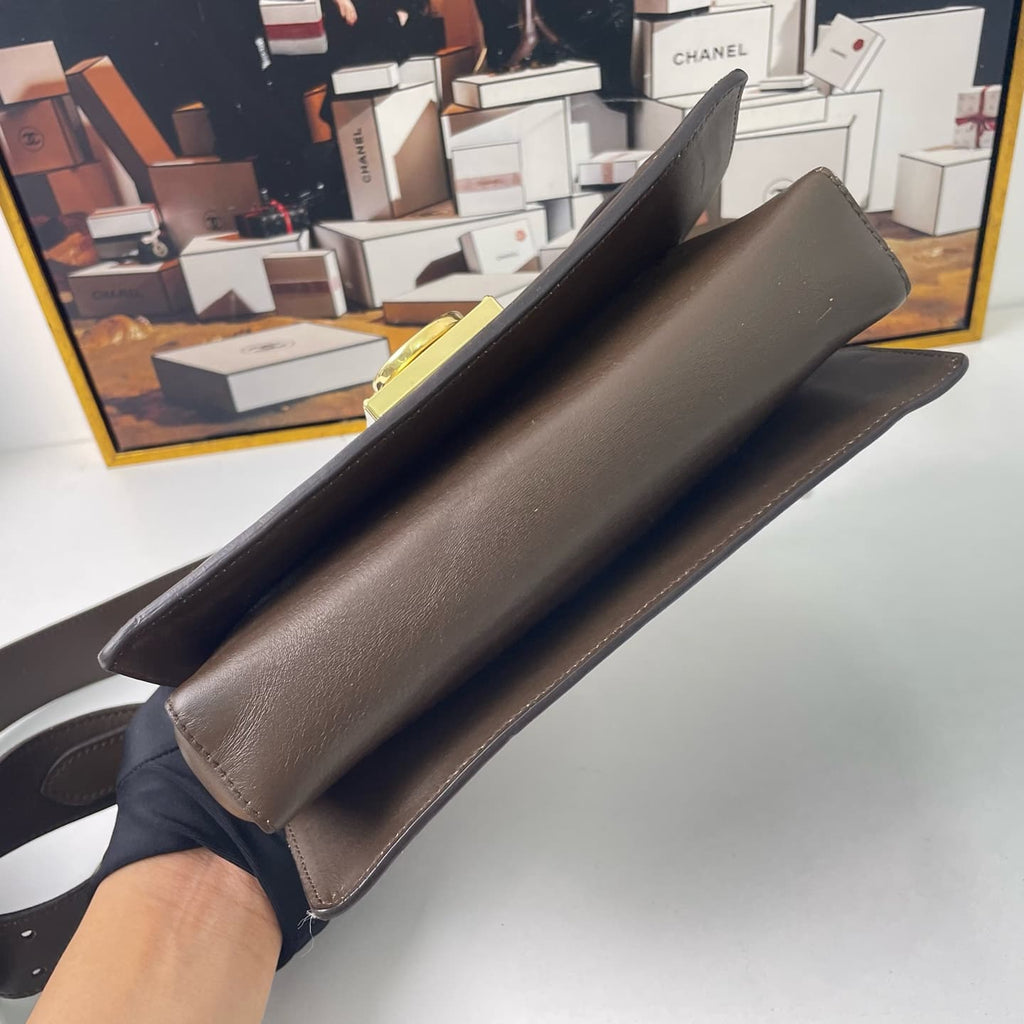 Ferragamo Crossbody Bag 21×4cm