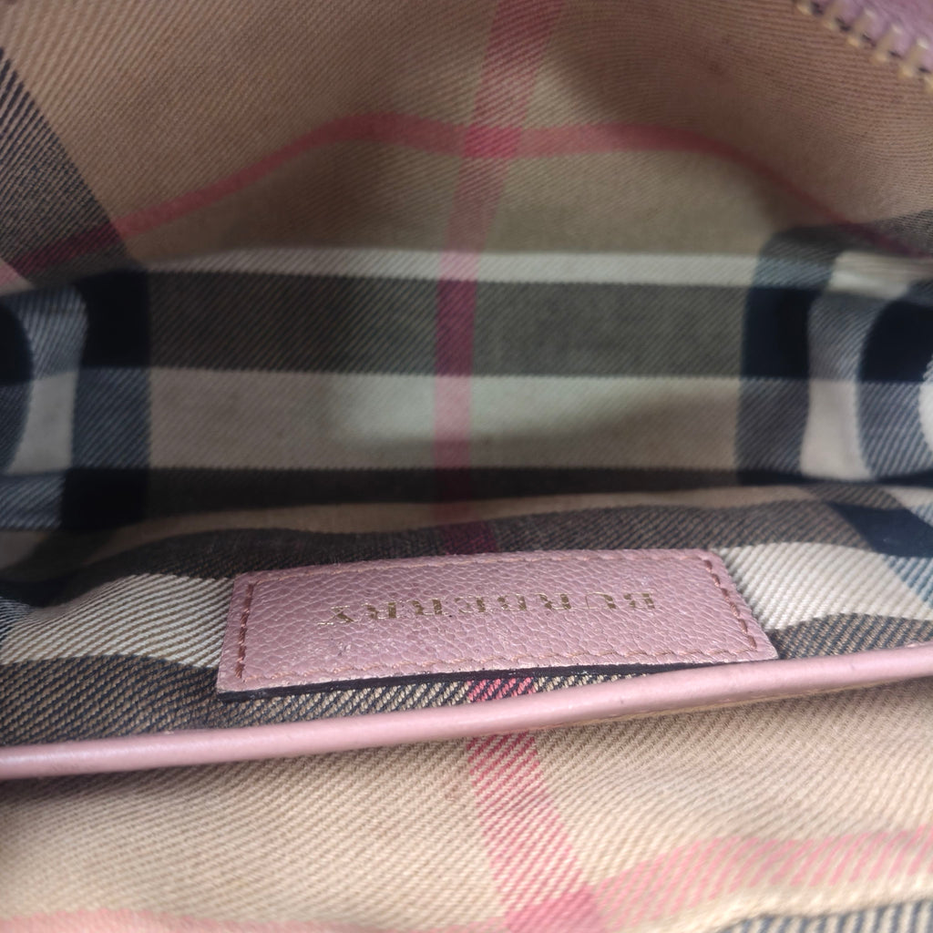 Burberry Small Camera Crossbody Bag 20×7cm – 95% New