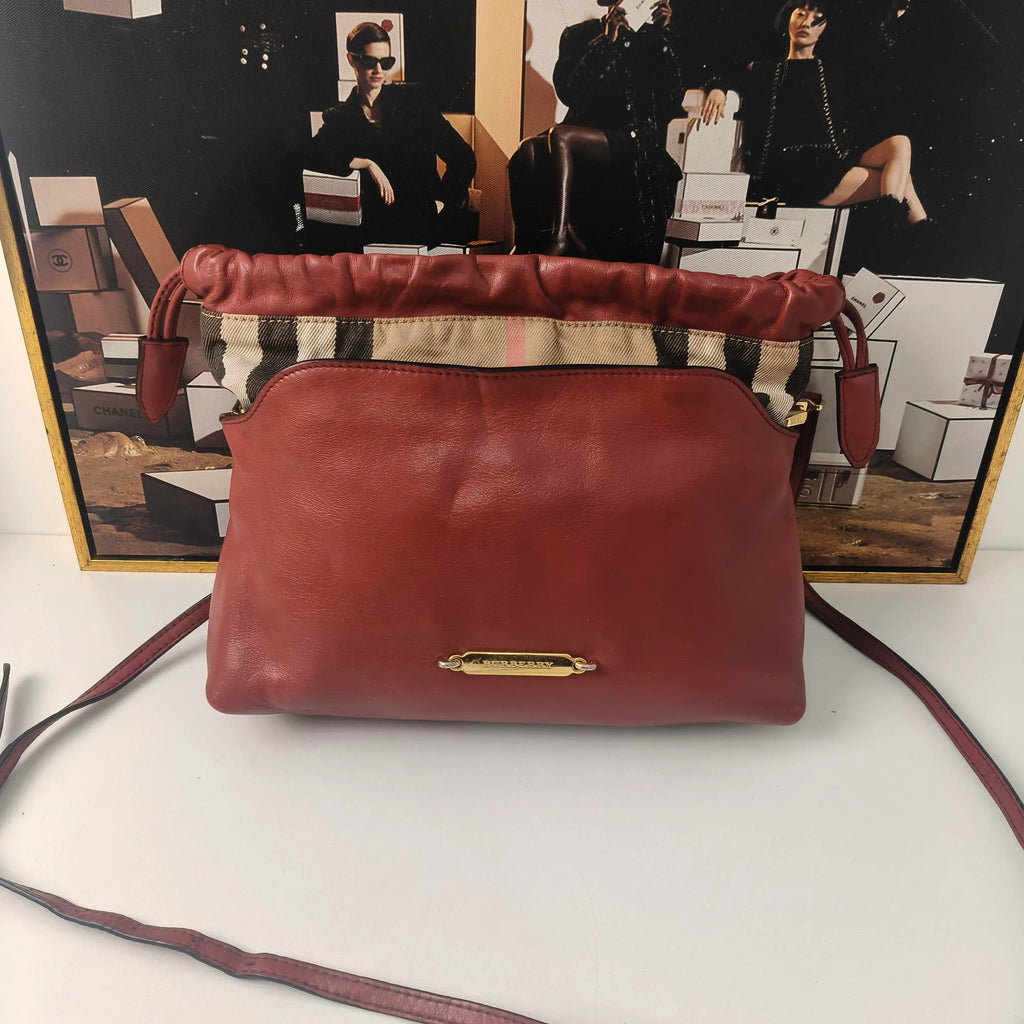 Burberry Red Check Crossbody Bag 26×8cm – 95% New