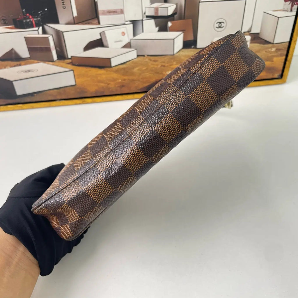 Louis Vuitton Mahjong Shoulder Handbag 21×12×4cm