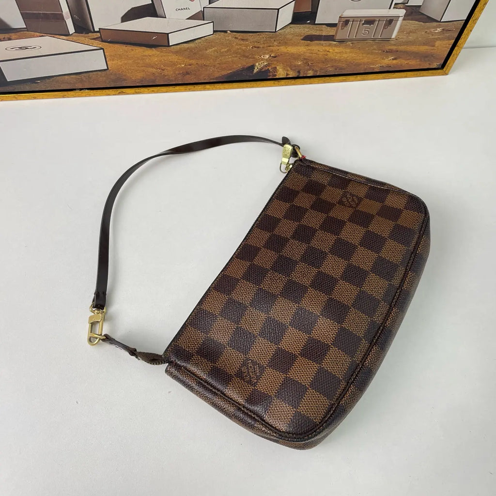 Louis Vuitton Mahjong Shoulder Handbag 21×12×4cm