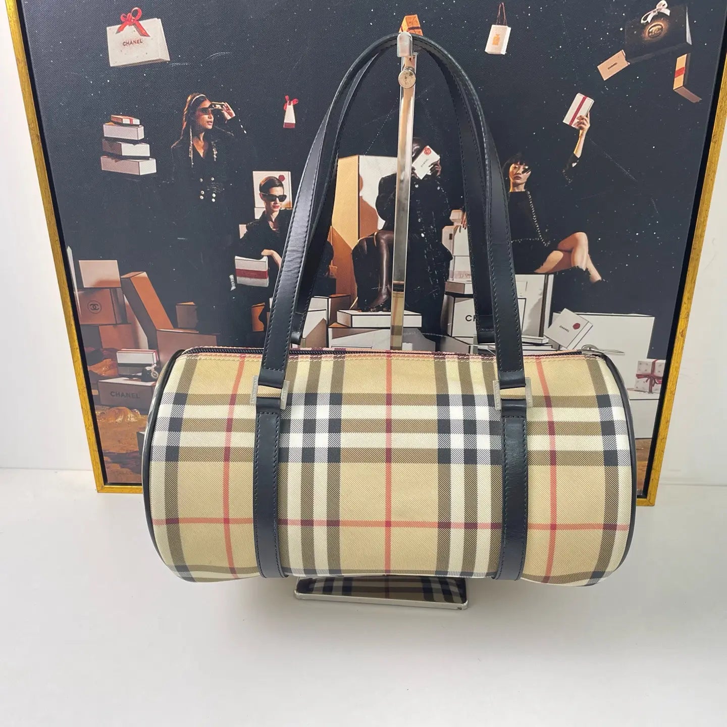Burberry Barrel Handbag 28.5×15cm