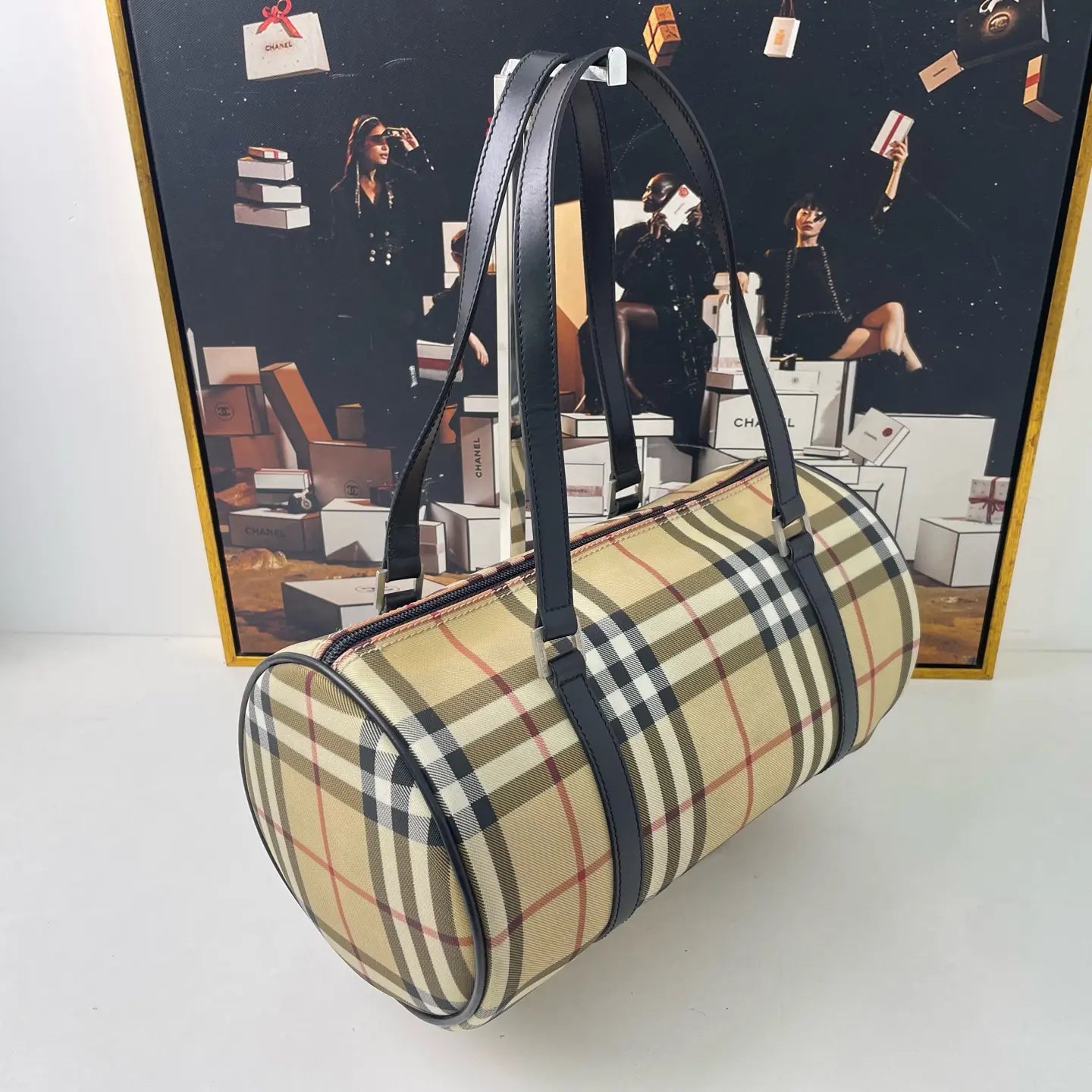 Burberry Barrel Handbag 28.5×15cm