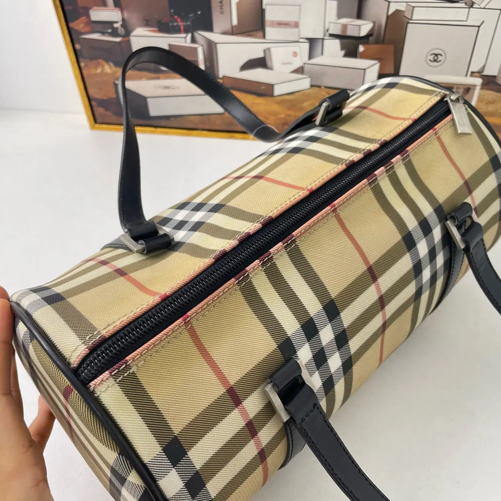 Burberry Barrel Handbag 28.5×15cm