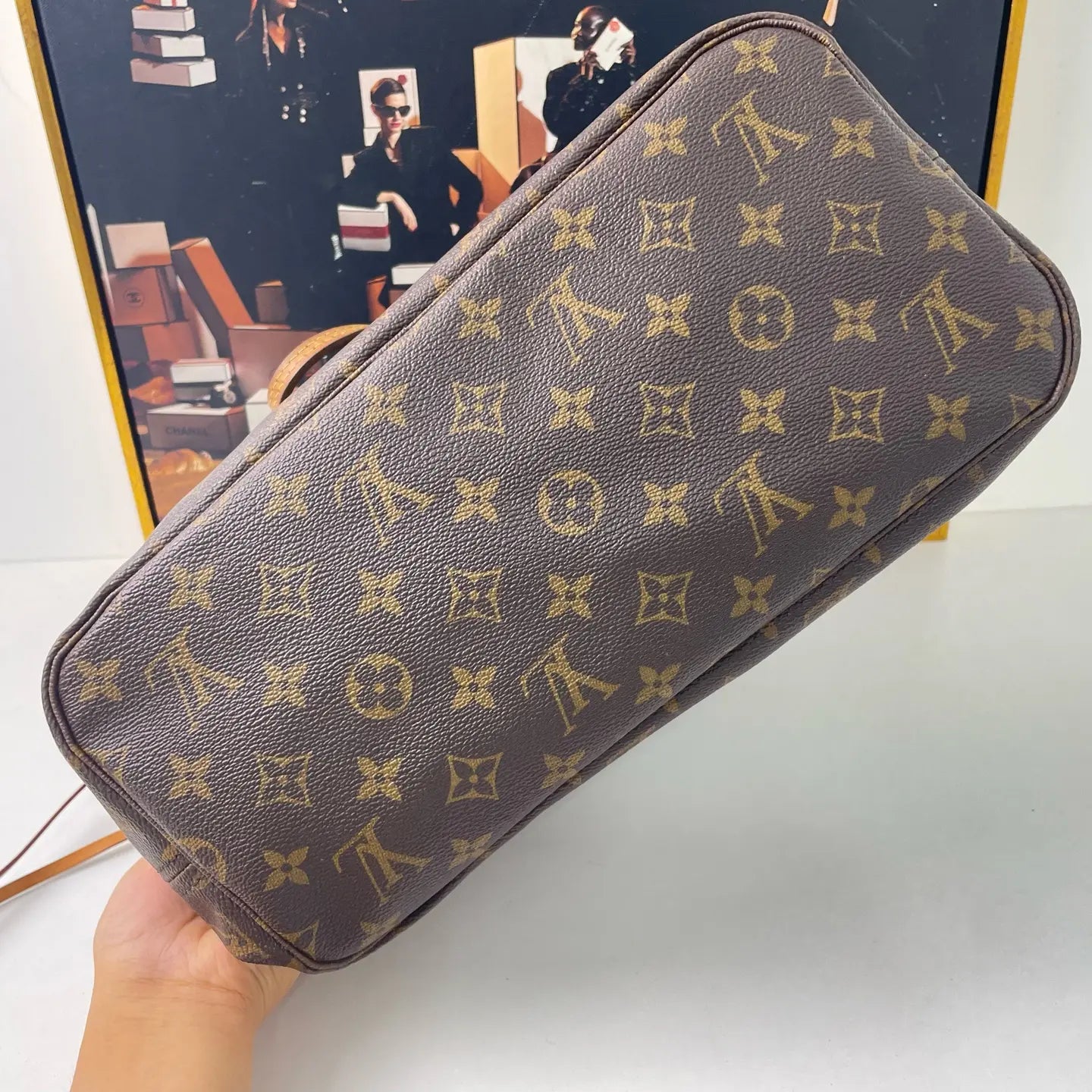 Louis Vuitton Monogram Neverfull Tote Bag 32×28cm – 97% New
