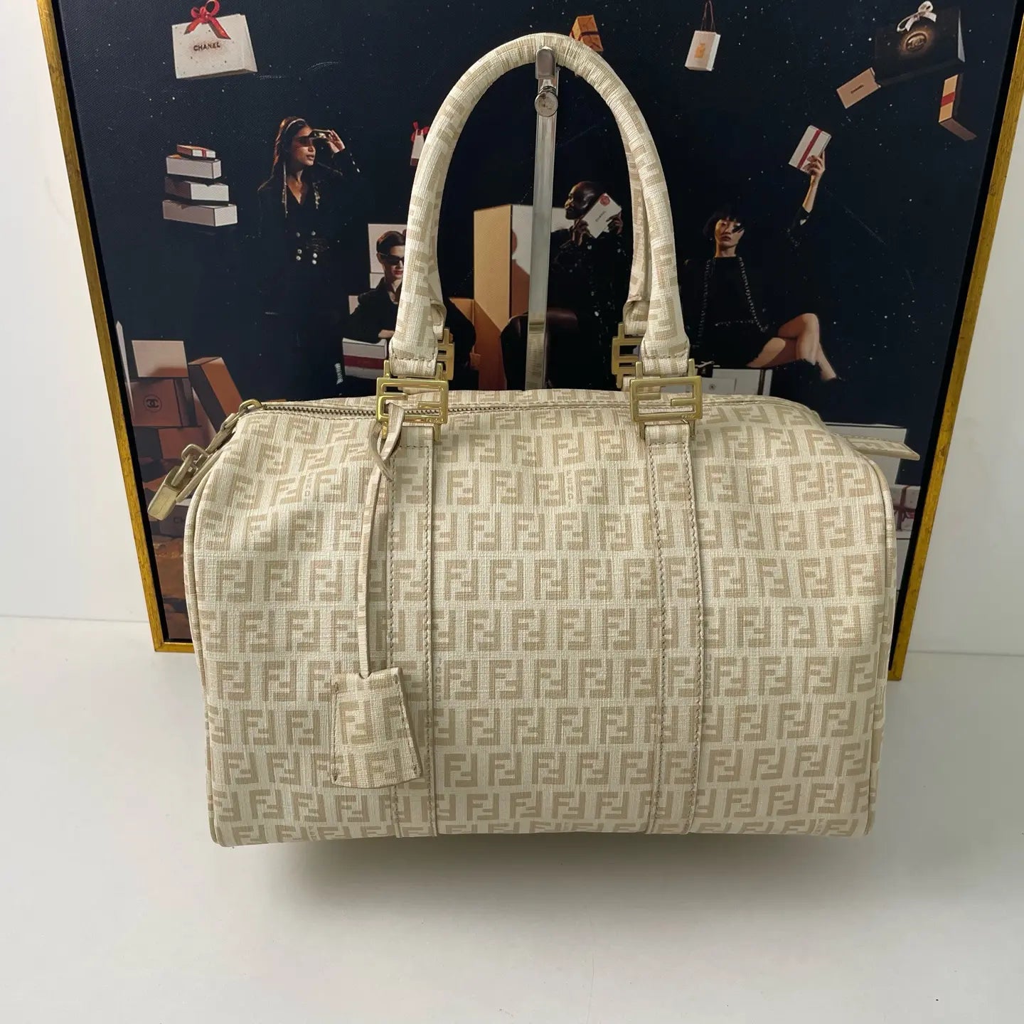 Fendi Vintage Monogram Boston Handbag 31×18cm – 98% New