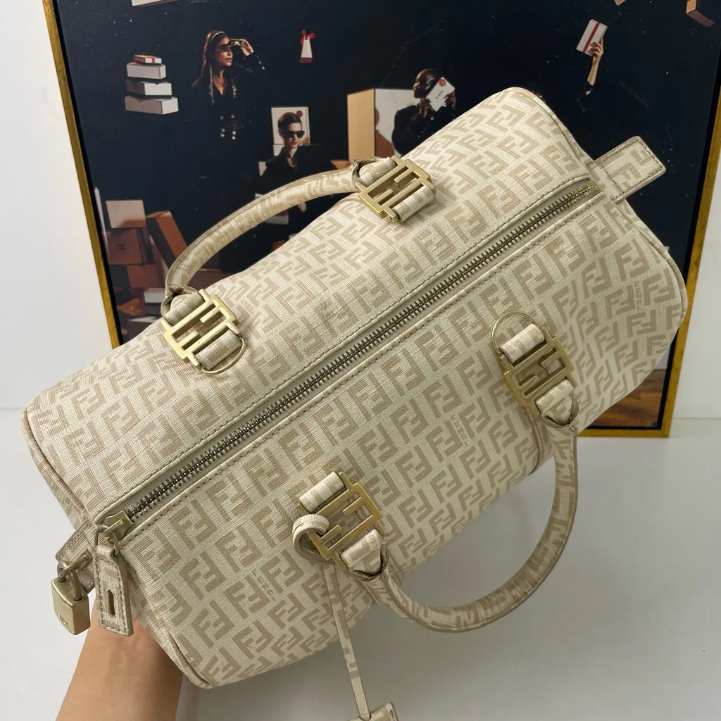 Fendi Vintage Monogram Boston Handbag 31×18cm – 98% New