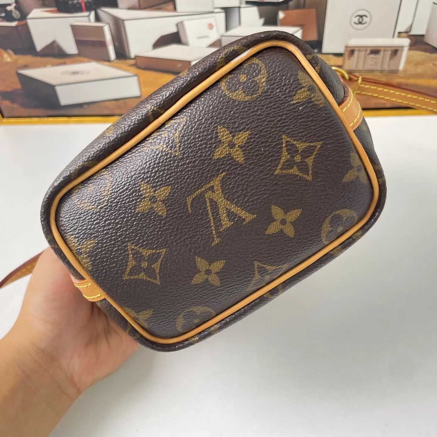 Louis Vuitton Nano Noé Bucket Bag 15×13cm – 97% New