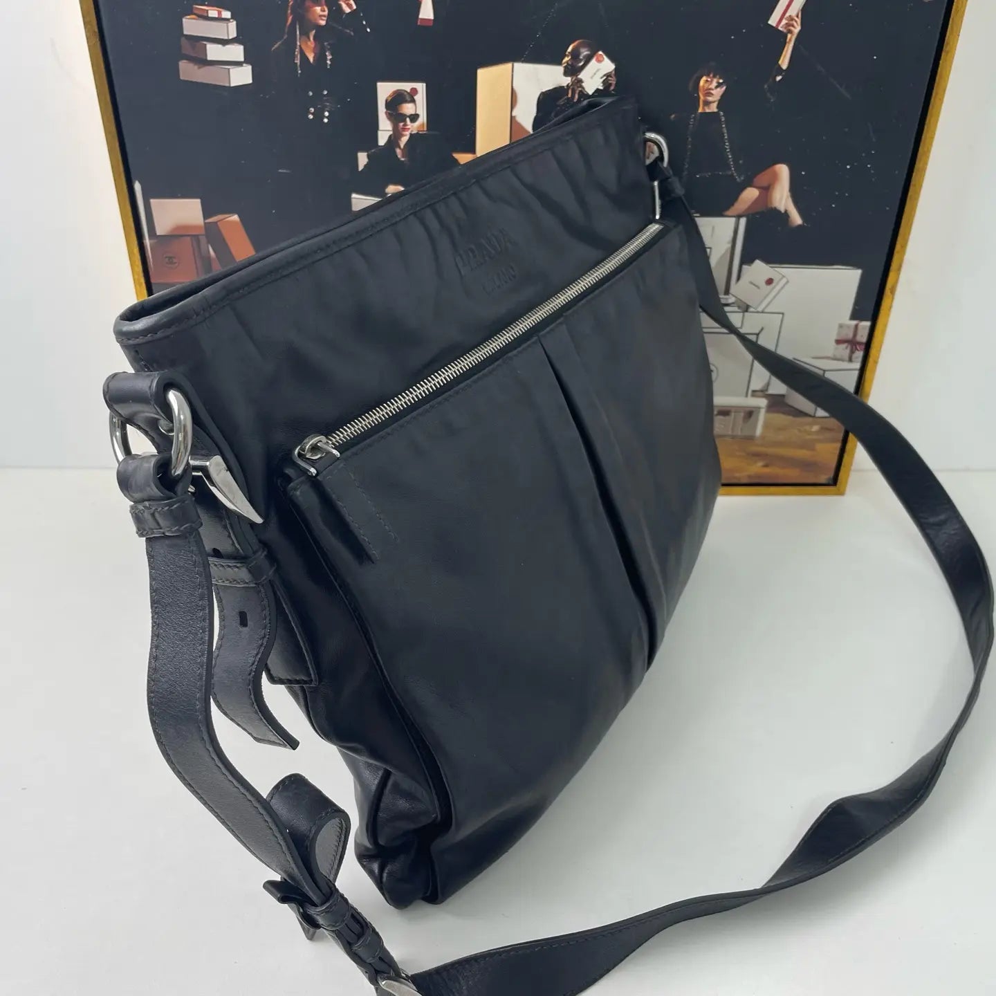 Prada Black Leather Shoulder Bag 35×32cm – 97% New