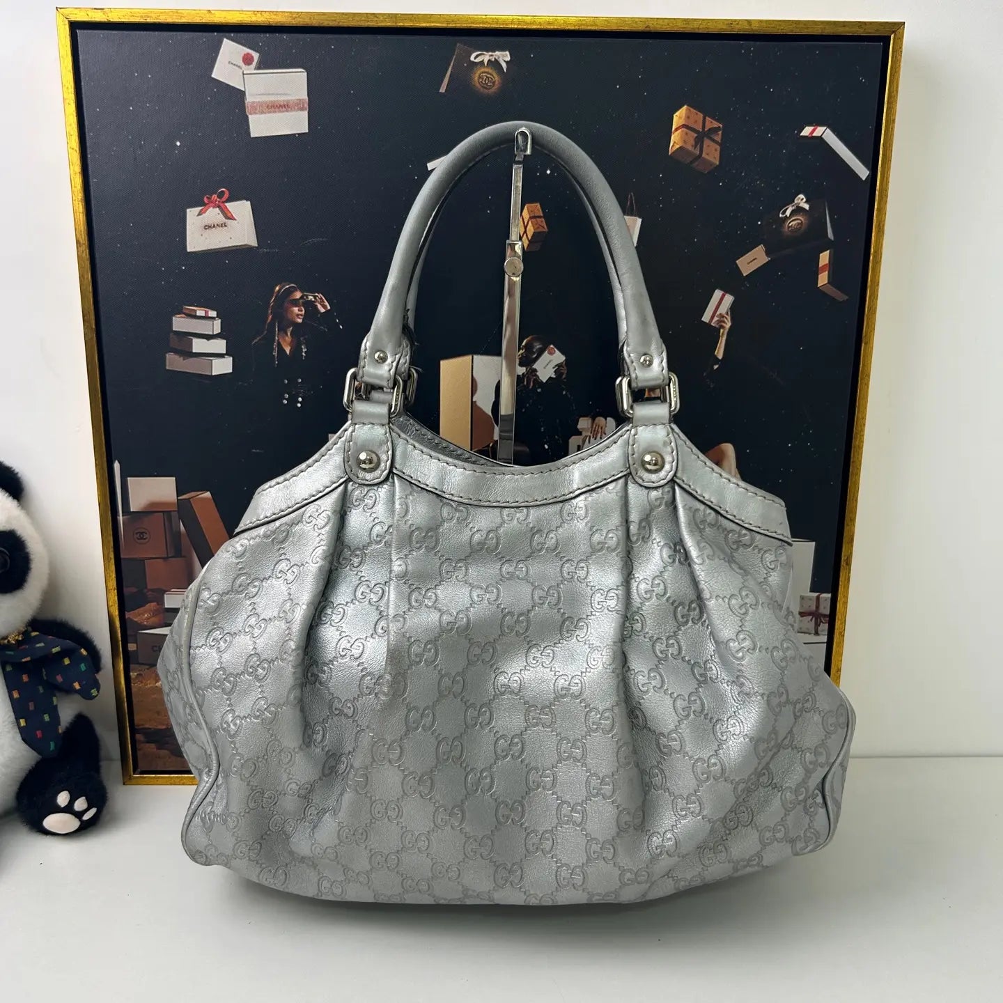 Gucci Blue Crystal Leather Shoulder Bag 33×32cm – 97% New